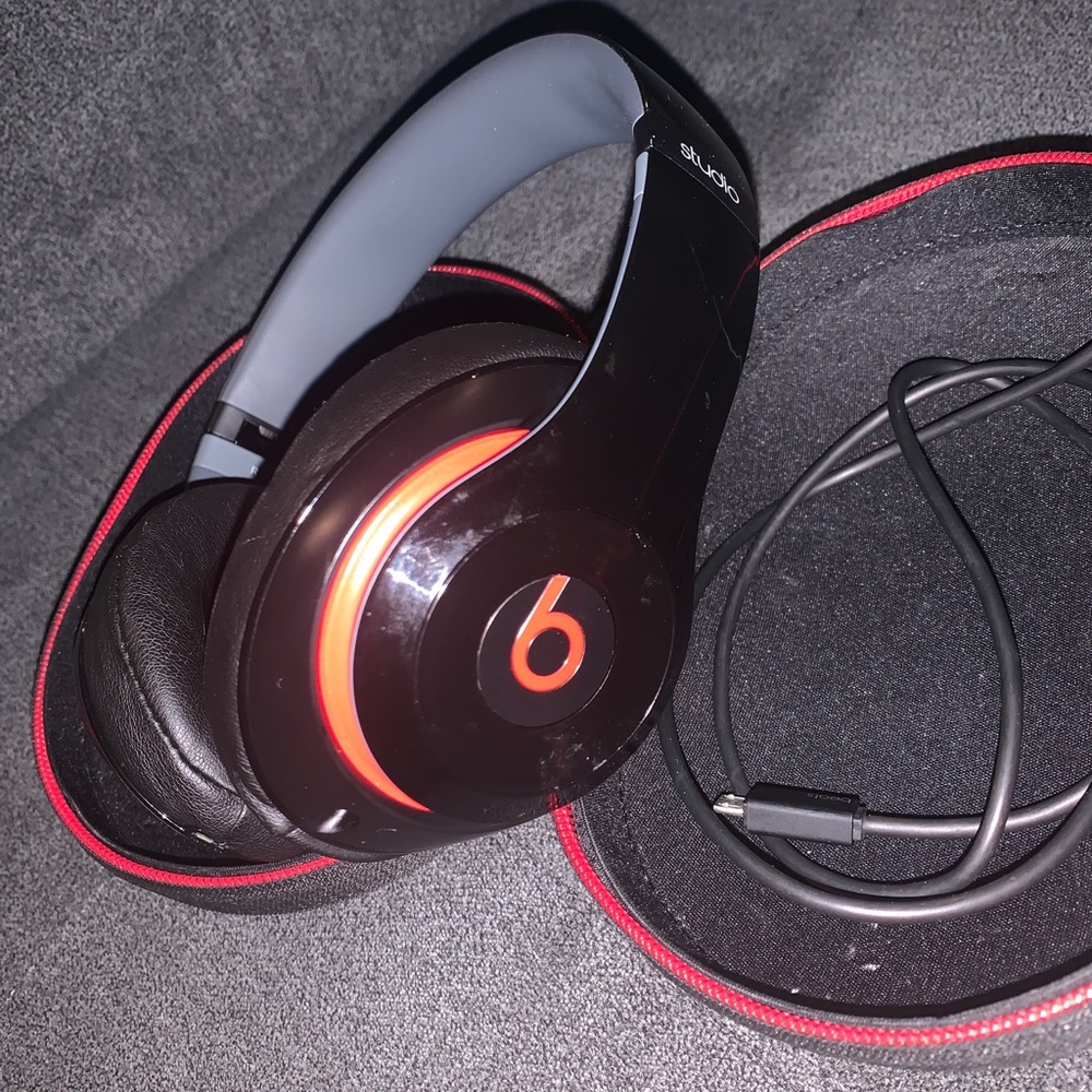 Beats by dr. Dre wire studio 2.0